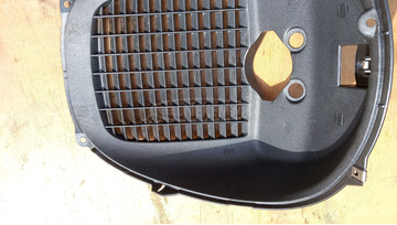 Piaggio X9 125 - 500 hűtő előtti idom