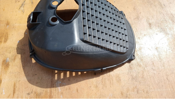 Piaggio X9 125 - 500 hűtő előtti idom