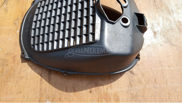 Piaggio X9 125 - 500 hűtő előtti idom