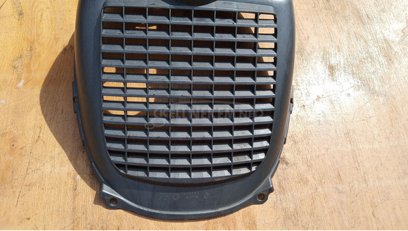 Piaggio X9 125 - 500 hűtő előtti idom