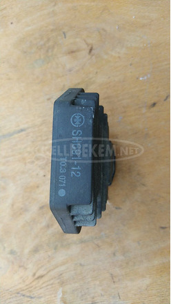 Piaggio x9 250 (honda blokkos) feszültségszabályzó