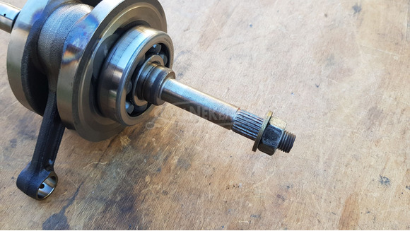 Piaggio x9 250 (honda blokkos) főtengely