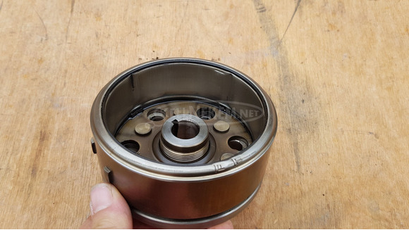 Piaggio x9 250 (honda blokkos) lendkerék - 2/7