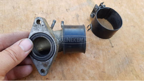 Piaggio x9 250 (honda blokkos) szívócsonk - 3/10