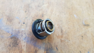 Piaggio x9 250 (honda blokkos) termosztát