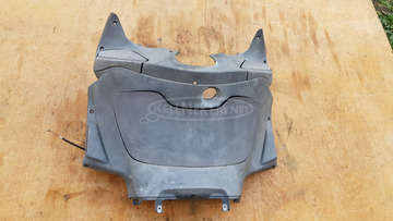 Piaggio x9 250 (honda blokkos) térdidom