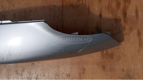 Piaggio X9 180 Amalfi oldalidom balos sérült