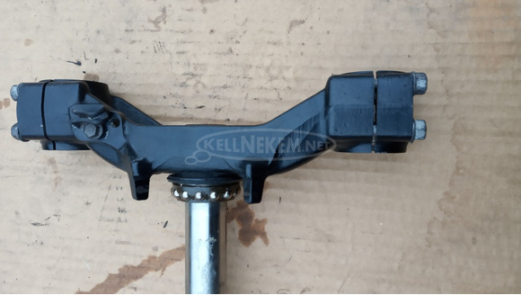 Suzuki Burgman 250 - 400 2003-2006 T szár kormányszár kormányoszlop