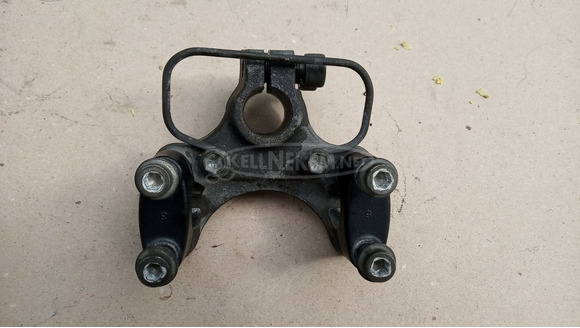 Suzuki Burgman 250 - 400 2003-2006 kormánytartó konzol