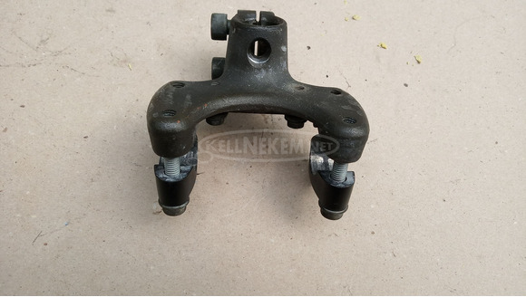 Suzuki Burgman 250 - 400 2003-2006 kormánytartó konzol