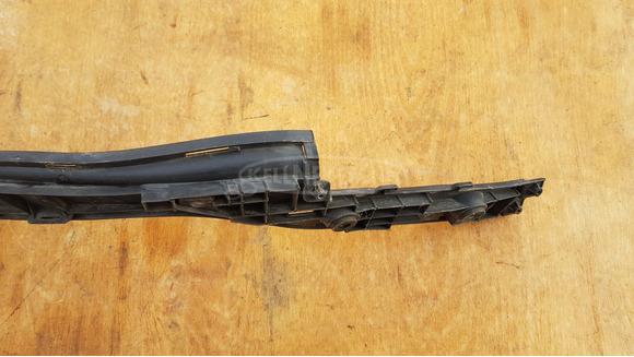 Suzuki Burgman 250 - 400 2003-2006 taposó balos - 9/10