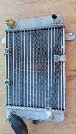 Suzuki Burgman 250 - 400 2003-2006 hűtő