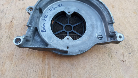 Suzuki Burgman 250 2003-2006 kuplung fedél