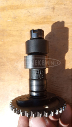 Suzuki Burgman 250 2003-2006 vezérműtengely