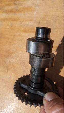 Suzuki Burgman 250 2003-2006 vezérműtengely