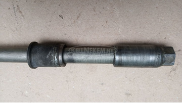 Suzuki Burgman 250 - 400 2003-2006 első keréktengely