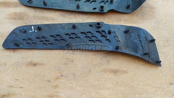 Suzuki Burgman 250 - 400 2003-2006 hátsó gumiszőnyeg pár - 5/6