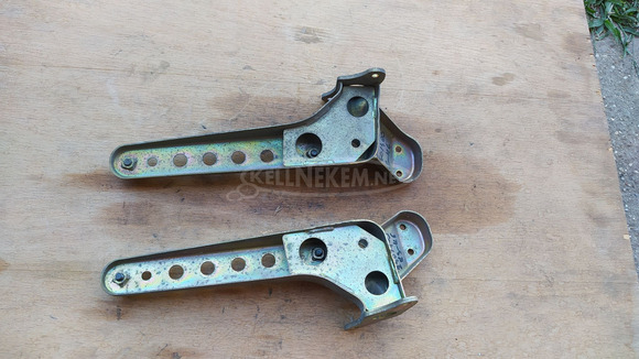 Suzuki Burgman 250 - 400 2003-2006 hátsó lábtartó vas pár - 3/6