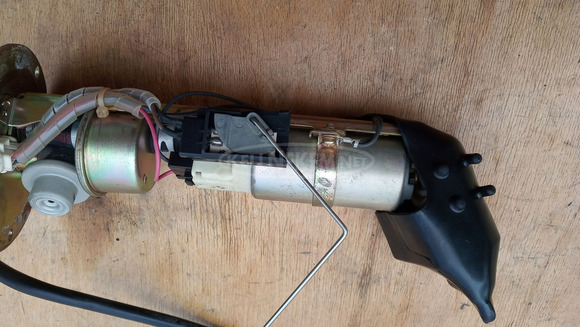 Suzuki Burgman 250 - 400 2003-2006 benzinpumpa - 4/10