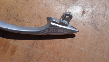 Suzuki Burgman 250 - 400 2003-2006 hátsó kapaszkodó balos