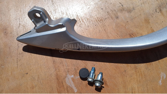 Suzuki Burgman 250 - 400 2003-2006 hátsó kapaszkodó jobbos - 3/8