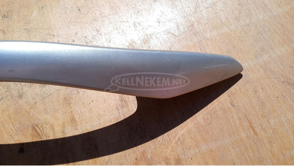 Suzuki Burgman 250 - 400 2003-2006 hátsó kapaszkodó jobbos - 8/8