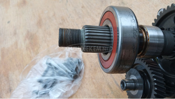 Suzuki Burgman 250 2003-2006 hátsó végáttétel - 6/9