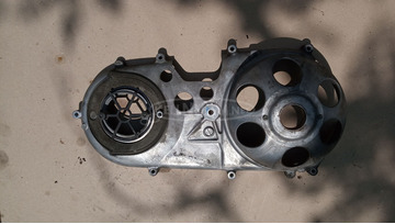 Suzuki Burgman 400 2003-2006 kuplung fedél