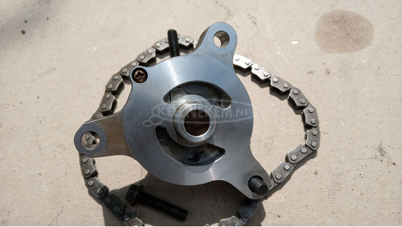 Suzuki Burgman 250 - 400 2003-2006 olajpumpa - 5/7