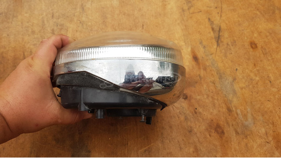 Piaggio Beverly 500 első lámpa - 8/10