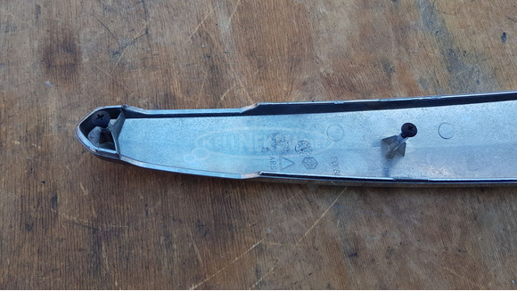 Piaggio Beverly 500 első idom betét - 8/10