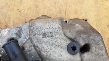 Piaggio Beverly 500 gyújtásfedél vízpumpával