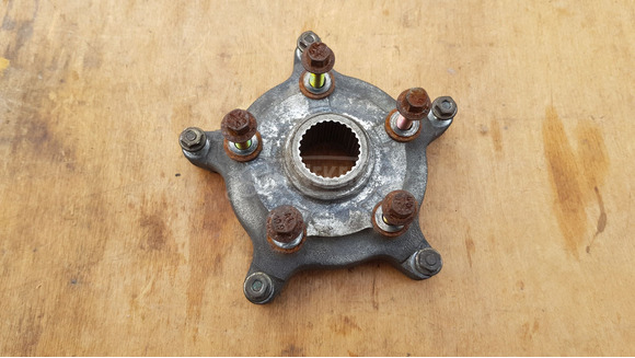 Piaggio Beverly 500 hátsó kerékagy - 1/7