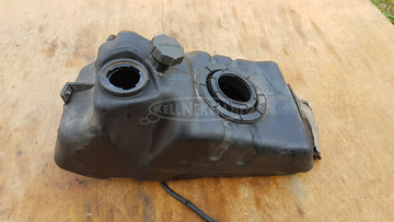 Piaggio Beverly 500 üzemanyag tank