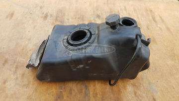 Piaggio Beverly 500 üzemanyag tank