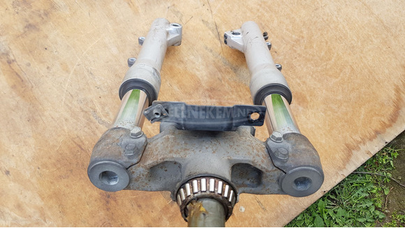 Piaggio Beverly 500 első villa - 9/9