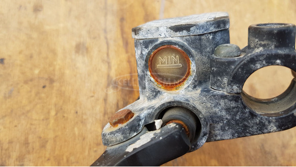 Piaggio Beverly 500 főfékhenger balos - 7/9