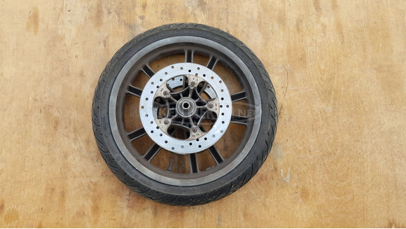 Piaggio Beverly 500 első kerék - 1/8