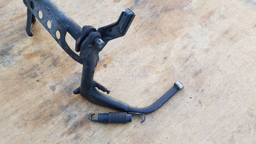 Piaggio Beverly 500 középtámasz