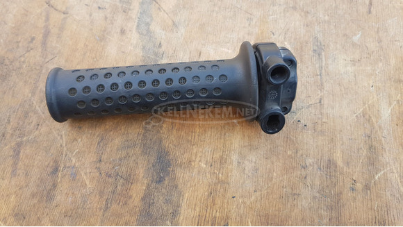 Piaggio Beverly 500 gázkar - 2/4