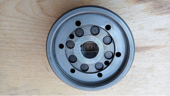 Piaggio Beverly 400 - 500 lendkerék - 4/9