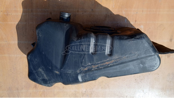 Piaggio Beverly 400 - 500 üzemanyag tank - 8/10