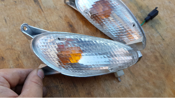 Kymco dink 125 - 150 első irányjelző pár - 2/7