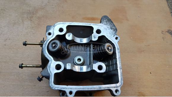 Kymco dink 150 hengerfej - 1/8