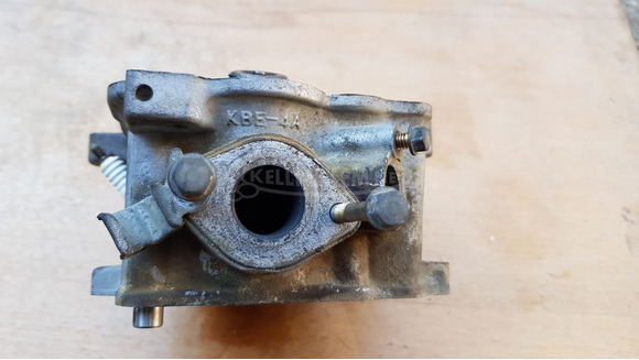 Kymco dink 150 hengerfej - 3/8