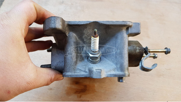 Kymco dink 150 hengerfej - 5/8