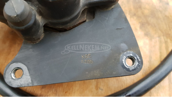 Kymco dink 125 - 150 LX első féknyereg