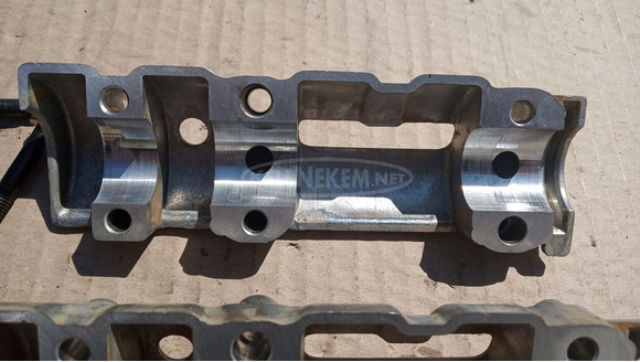 Yamaha T max tmax XP 500 vezérműtengely felső csapágyház