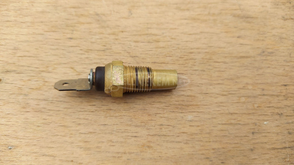 Aprilia Leonardo 125 - 150 vízhőmérséklet jeladó - 1/5