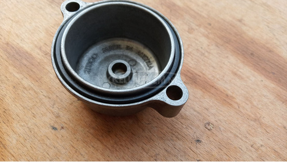 Aprilia leonardo 125 - 150 olajszűrő fedél - 4/4